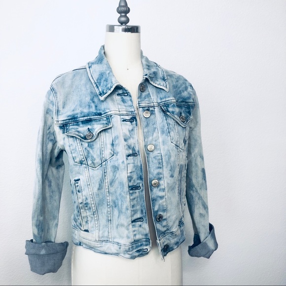 Levi's Jackets & Blazers - Levi’s Acid Washed Trucker Jean Denim Jacket